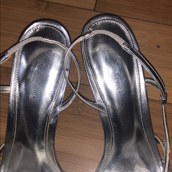 Simple Silver heels - Picture 5 of 6